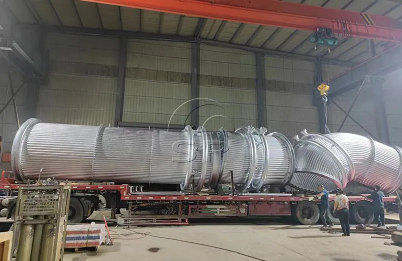 Coude de toit refroidi à l'eau pour système d'extraction de fumées