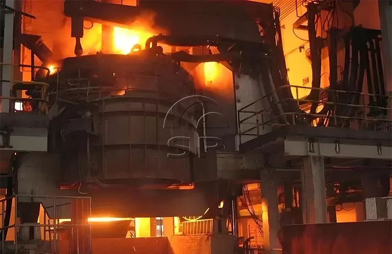 four à arc électrique pour la production d'acier