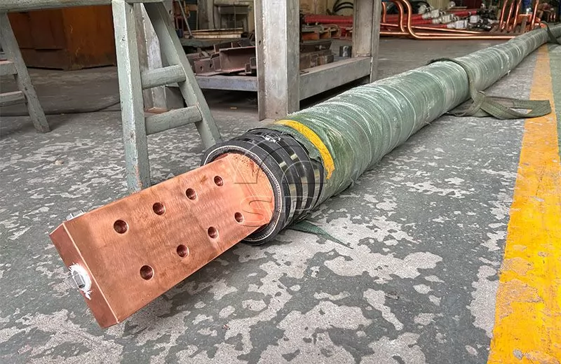 Câble refroidi à l'eau